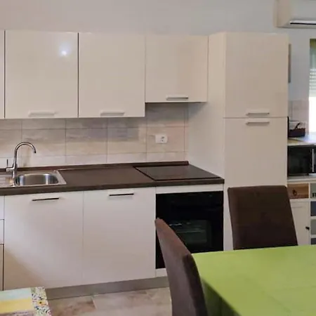 3 Bedroom Lovely In *